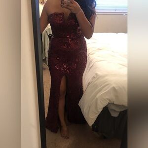 Windsor Burgundy Strapless Prom Dress